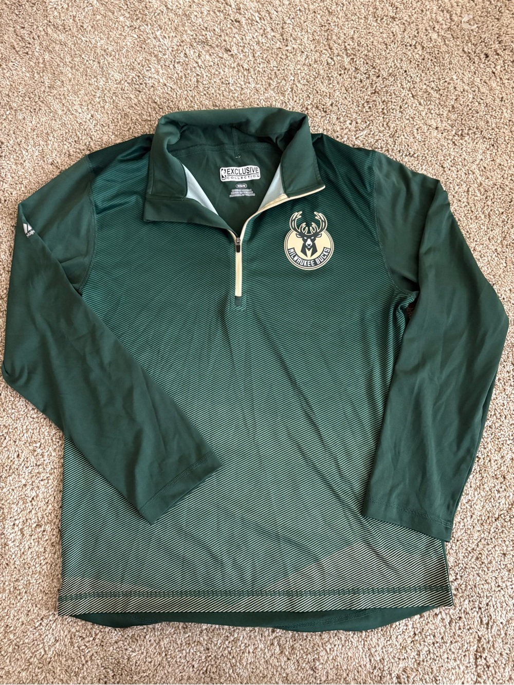 Nike Milwaukee Bucks Green Half-Zip Long Sleeve Pullover
